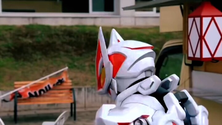 Xinchuanghua "Resmi" telah memutuskan untuk memperkenalkan Kamen Rider Ultra Fox The Movie (
