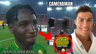 Cameraman Melakukan Sedikit Kejahilan Kecil...