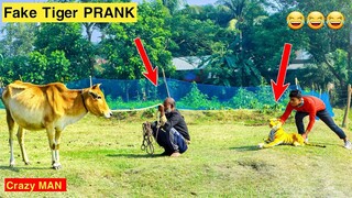 Fake Tiger Vs Crazy Man Prank Video! 2023 | So Funny Man REACTION With Fake Tiger | By ComicaL TV