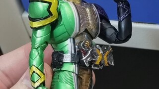 [ทำลายบาปขั้นสูงสุด] SHFiguarts Kamen Rider w Golden Ultimate GCJX การแกะสลักกระดูกจริงดัดแปลงตนเอง