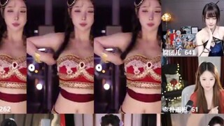 Minana bercosplay sebagai tarian Wang Yuyan