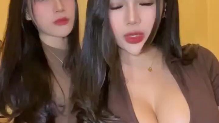 Ubur ubur ikan lele. mau pilih yang mana le??????