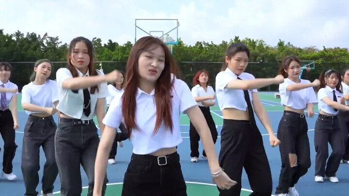 [Universitas Teknologi Guangdong] Gadis super A menari mengikuti lagu tema Youth With You 3 "WE ROCK