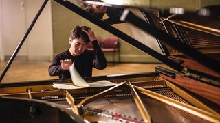 Seong Jin Cho รับบท Debussy L'isle joyeuse, L. 106