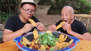 Countryside Recipe & Mukbang | Sichuan-styled Earth Pot Chicken