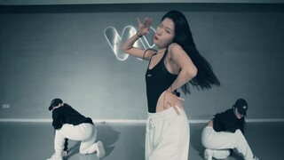 Tuyệt đối !!! Điệu nhảy twerk sexy hoang dã "So Pretty", dữ liệu lớn đoán bạn thích nó!