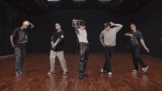 Jungkook's new solo song "Standing Next to You" practice room revealed