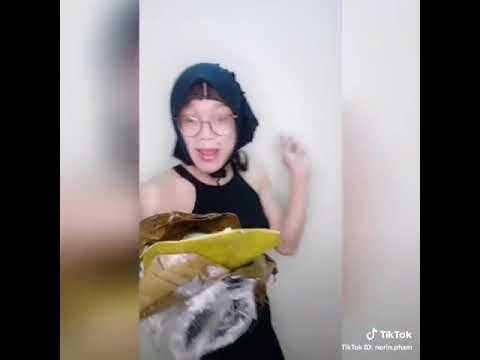 Norin Phạm Thoại cosplay Bà Tân Vlog cái gì cũng siêu To khổng lồ