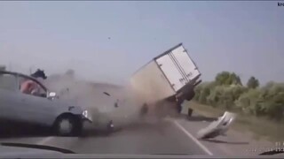 TOTAL IDIOTS ON THE ROAD #10