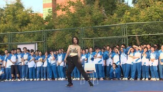 At the Baoji Middle School Street Dance Club's celebration, they covered Huang Lizhi's River