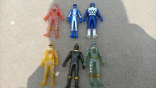 Trong đó có dòng mềm nhỏ Super Sentai