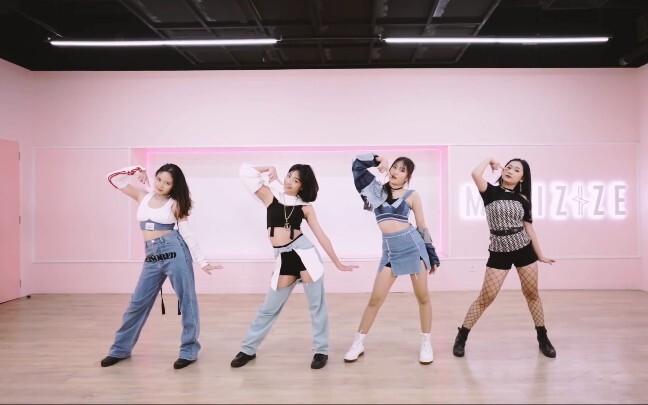 【翻跳】完整版BLACKPINK - Pretty Savage 运镜版（BUSABA Cover)
