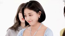 Peluk rebung malang itu, bagaimana mereka bisa diganggu oleh beberapa unnie?