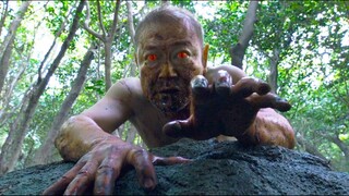 A Mysterious Foreigner Arrives and Is Believed to Bring Diseases and Evil to Local Villagers!