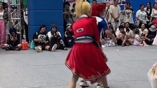 I didn't expect this song to be in the comic exhibition dance~