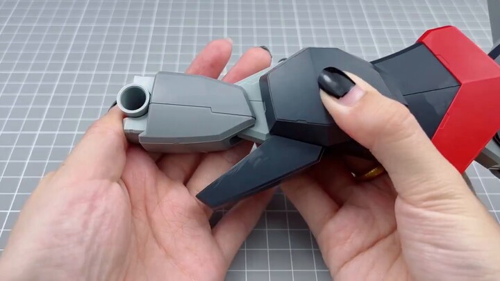 [Piring Cuka] Ukurannya besar dan kualitasnya bagus! Proses set Bandai HGCE Destruction Gundam dan p