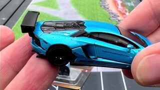 Hot Wheels Elite64 (Elite 64) LBWK Lamborghini Aventador akan hadir