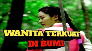 alur cerita, wanita ini bisa bengkokan besi