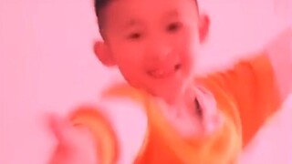 满 级 小 孩