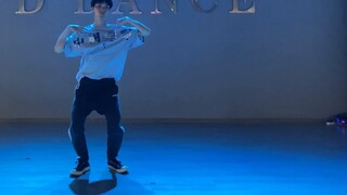 EXO tidak melawan perasaan dance cover