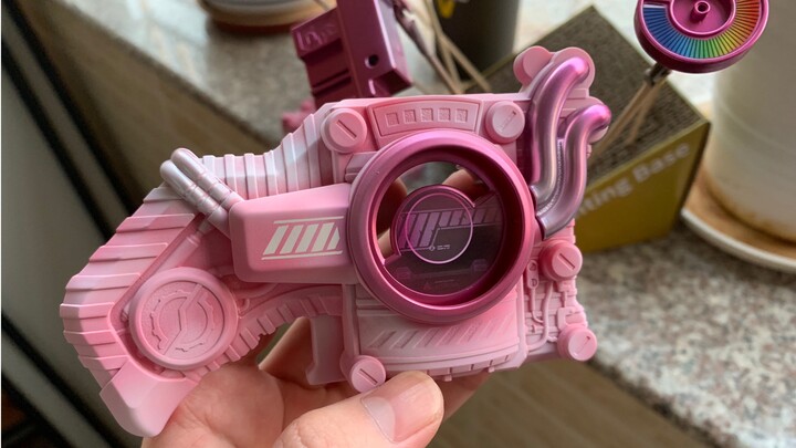 Kamen Rider Build Hunk Trigger