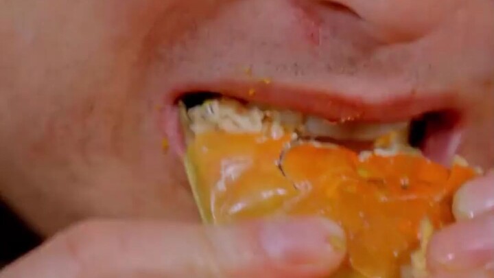 หญิงคนนี้รู้ดีว่าการกินกุ้งมังกรหมดอายุจะทำให้เกิดอาการอาหารเป็นพิษ แต่เธอกลับเห็นแม่สามีและครอบครัว