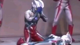 Funny famous scene in the stage play: Ultra is crying, Dyna is kneeling, Zero is crying... Hey, the 