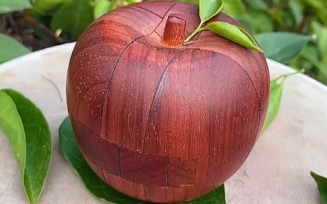 Apel kayu, masih bisakah kamu menggigit sekarang?