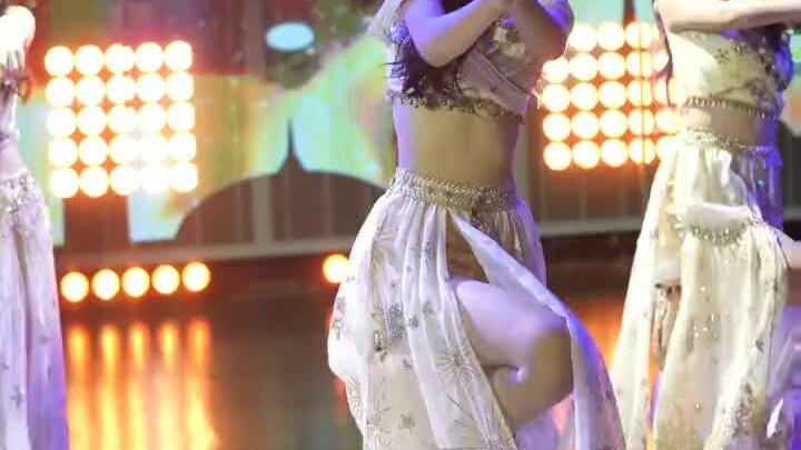 Goulan Tingqu-Sun Xiaoyan versi HD# Goulan Tingqu#kaki panjang besar