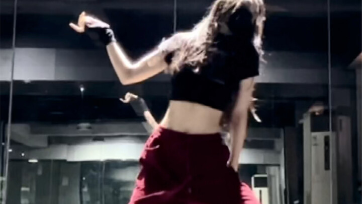 เพลงที่จะทำให้คุณคุกเข่าตั้งแต่เสียงแรก｜Wang Jiaer & rain- Magnetic｜นักออกแบบท่าเต้น Hong Hong