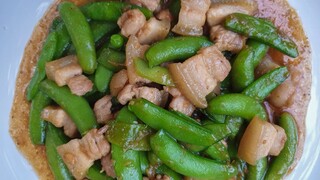 ผัดถั่วลันเตา หมูสามชั้น ง่ายๆ Stir Fried Peas with Belly Pork | Thai Food | Thai Recipe