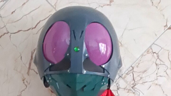 Helm pembuka dan penutup otomatis Kamen Rider baru kini tersedia untuk pre-order