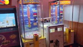 y2mate.com - Arcade Tour Grazianos Pizza Ontario CA_360P