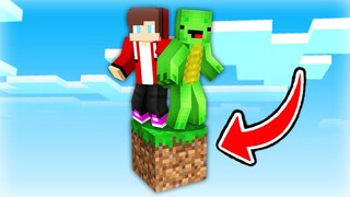 Mikey & JJ on ONE BLOCK WORLD in Minecraft Challenge (Maizen Mazien Mizen)