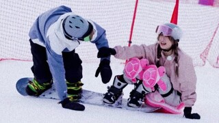"Does it hurt when you fell?" "It's okay, don't be discouraged" Help, Xinyi is really gaining points