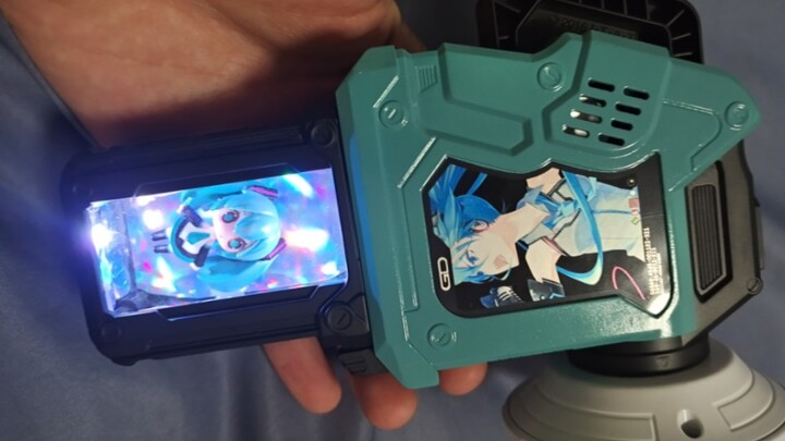 Oh my god, Hatsune Miku? Project Diva game cartridge