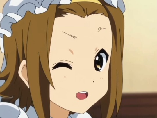All members of the light music club are in maid costumes yyds