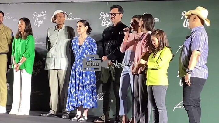 Kocak Bikin Ngakak Andre Taulany Bersama Pemain Saat Peluncuran Thailer Film Pasutri Gaje