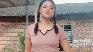 Tiktok goyang hot