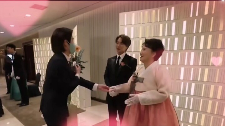 Is there really no one who thinks this part of 83 is sweet? ! Who understands when Teer holds Chezi'