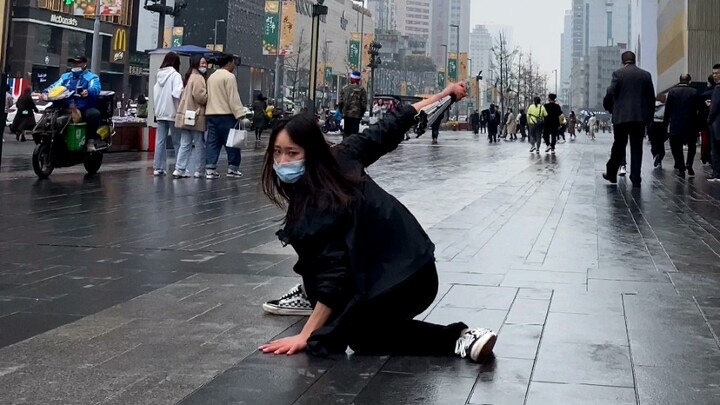 如果那天本姑娘不炸街了，那一定是闭关了。