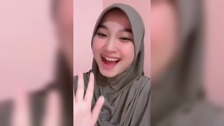 Jangan lupa ramein room aku ya🥰