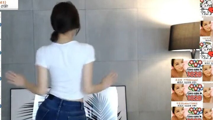 Yin Suwan Jeans Collection (3)