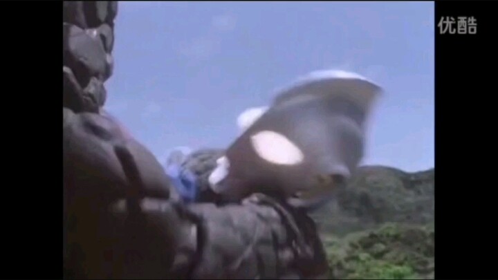 高斯奥特曼被虐合集