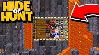 I made a SECRET Minecraft Base in the NETHER! (Hide Or Hunt #1)