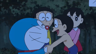 Chú gấu liều lĩnh không thể sống thiếu cô bé Dora