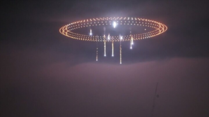 "It turns out that Liuyang fireworks have reached the next level. It's so stunning!"