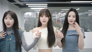 爱你，却又不敢靠近#今天当甜妹 #蕞红啦啦队
