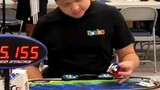 Man solve a Rubik's Cube in 6.2 seconds in One hand