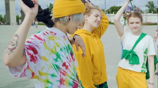 少年感姐姐谁不爱？！俄罗斯女孩街头超酷翻跳SEVENTEEN《Left & Right》【MAD舞团】
